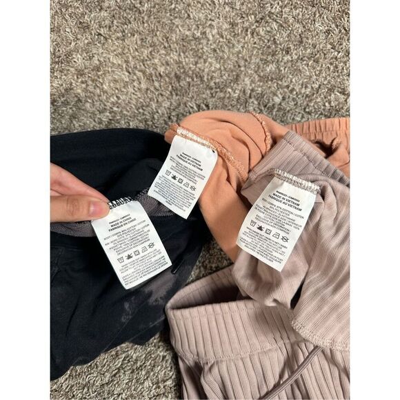 nike women’s S clothes bundle two short sleeve tops three pull on shorts black - Picture 8 of 11